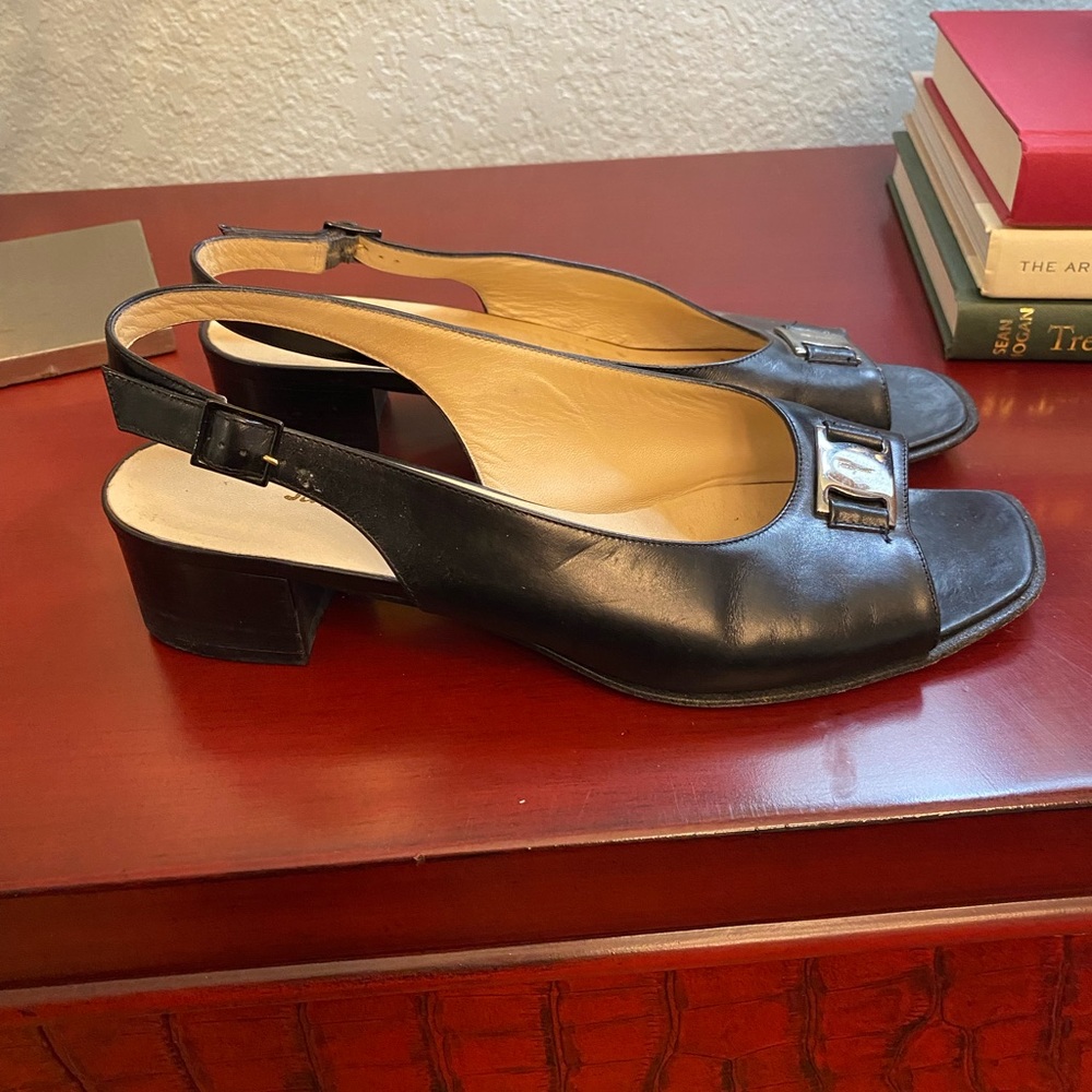 Ferragamo black sandal, size 9C